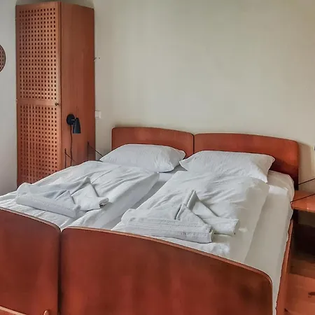 Beautiful In With Kitchen