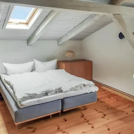 Beautiful In With Kitchen *